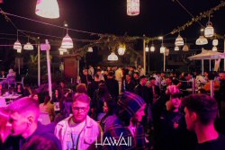 Chalet Le Hawaii Latin party